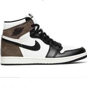 🔥🔥AIR JORDAN 1 RETRO HIGH OG 'DARK MOCHA'
